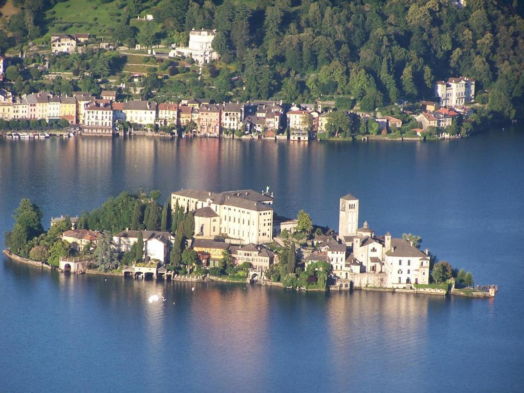 Hotel Panoramico Lago D'Orta (Adults Only) Madonna Del Sasso Екстер'єр фото