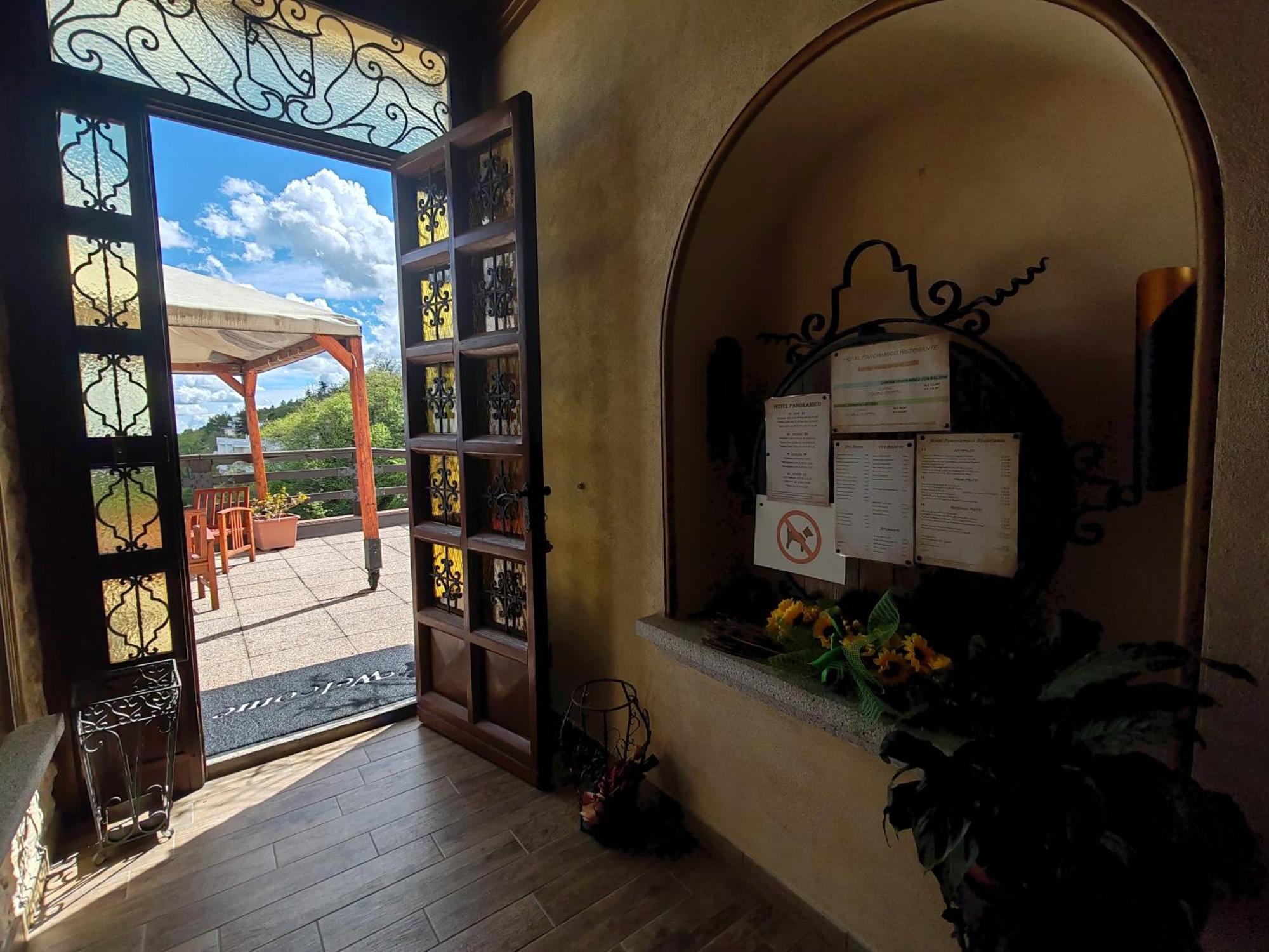 Hotel Panoramico Lago D'Orta (Adults Only) Madonna Del Sasso Екстер'єр фото