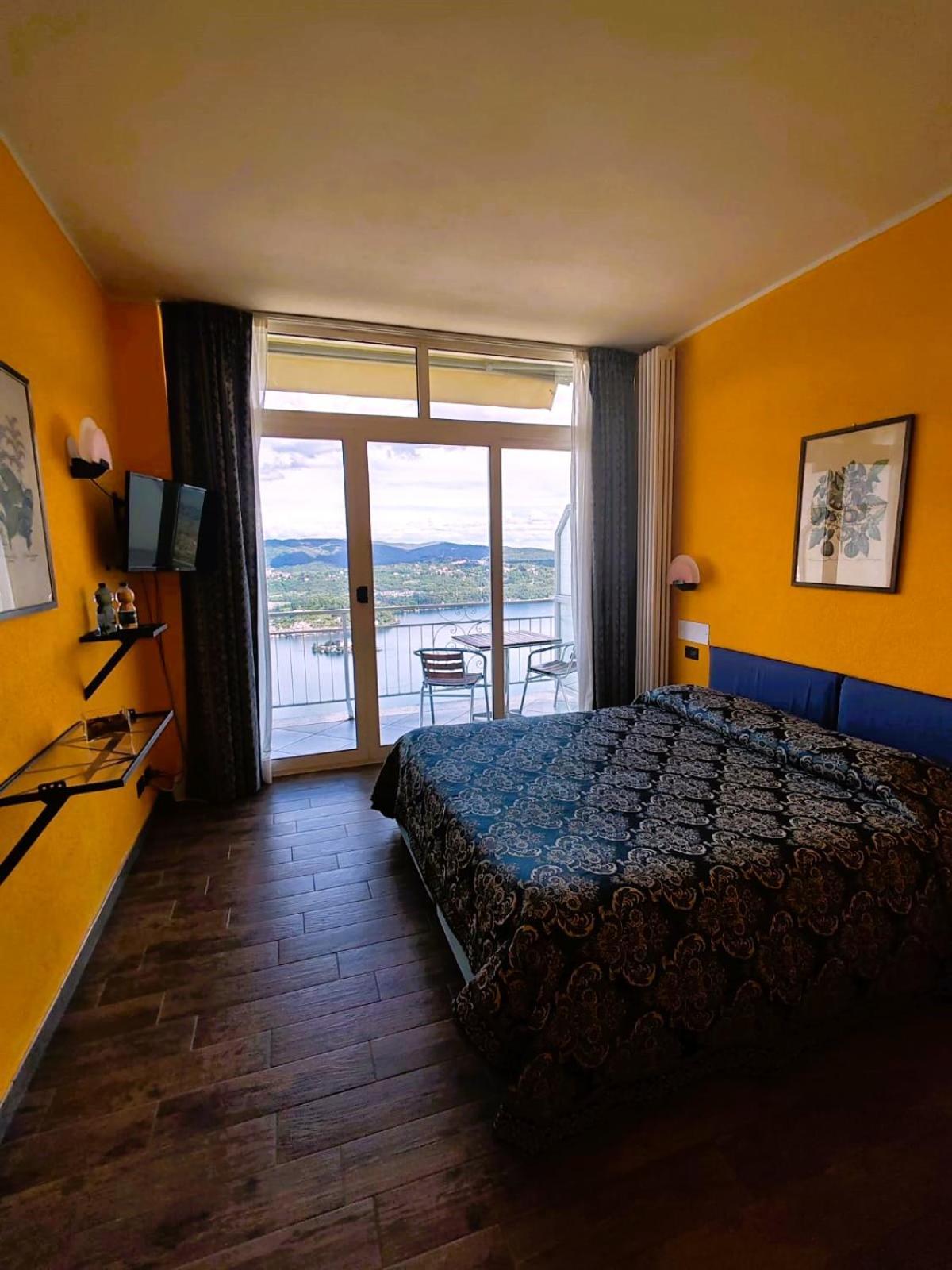 Hotel Panoramico Lago D'Orta (Adults Only) Madonna Del Sasso Екстер'єр фото