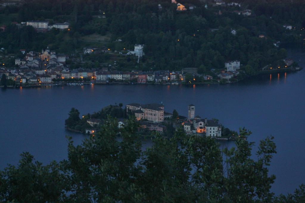 Hotel Panoramico Lago D'Orta (Adults Only) Madonna Del Sasso Екстер'єр фото