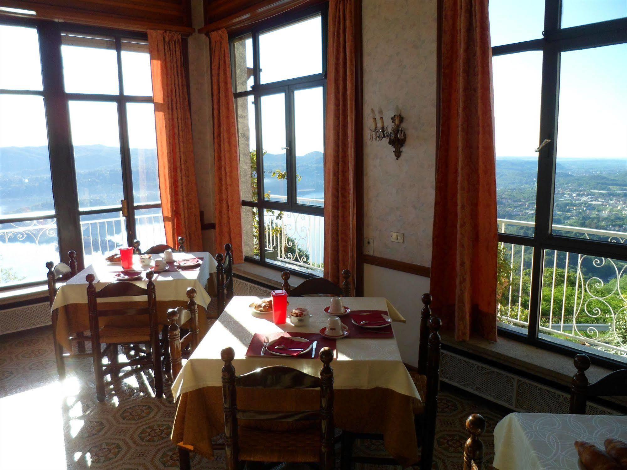 Hotel Panoramico Lago D'Orta (Adults Only) Madonna Del Sasso Екстер'єр фото