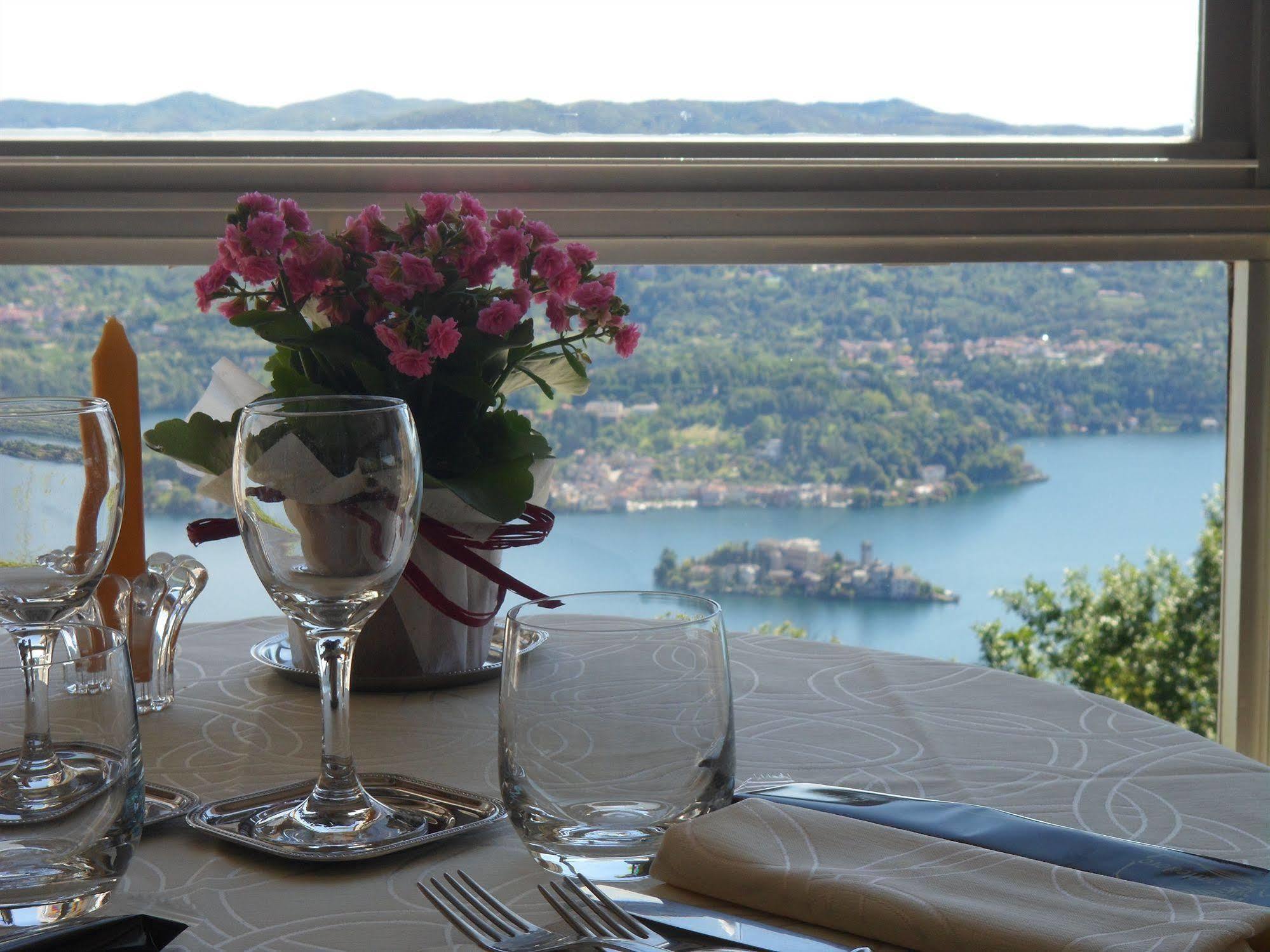 Hotel Panoramico Lago D'Orta (Adults Only) Madonna Del Sasso Екстер'єр фото