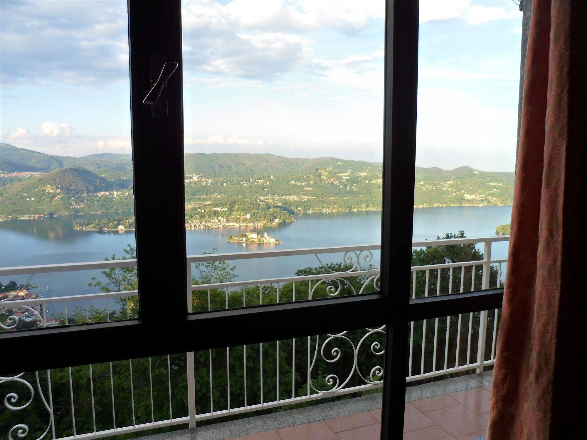 Hotel Panoramico Lago D'Orta (Adults Only) Madonna Del Sasso Екстер'єр фото